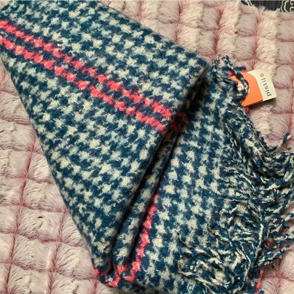 NWT Pistil Scarf - Picture 5 of 6